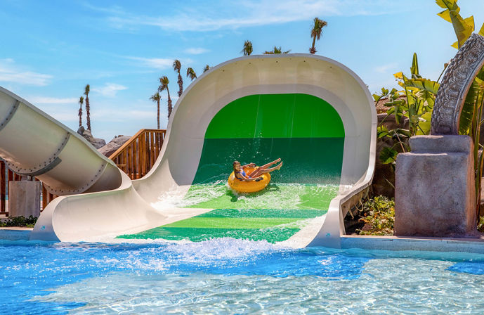 //www.jet2holidays.com/-/media/custom overview images/ayt/regnum carya jlo/waterpark/ayt_81482_regnum-carya_280126_05_custom-overview--689-x-448.jpeg